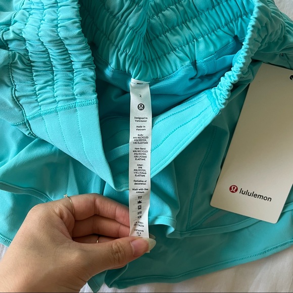 Lululemon hotty hot shorts HR high rise 2.5” inseam electric turquoise - Picture 2 of 15